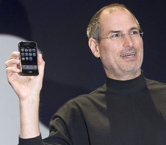 iPhoneが発表された時のスティーブ・ジョブス